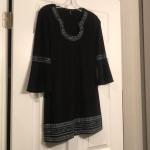 White House Black Market Black and Blue Top